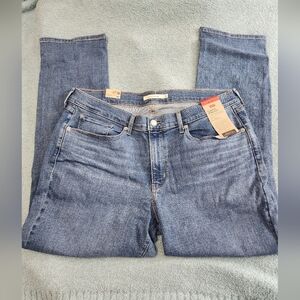 Levi's Straight Leg Jeans - Medium Blue